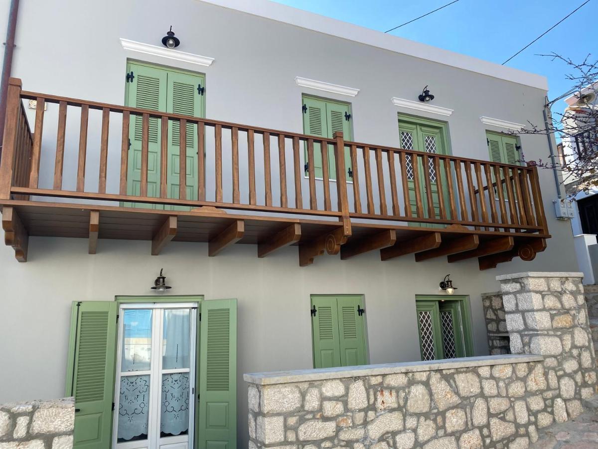 Luca'S Houses Chalki Town المظهر الخارجي الصورة